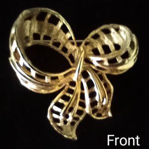 Vintage gold tone Allison Reed Brooch